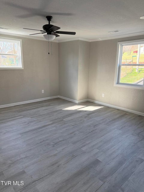 Photo #14: 1000 Grindstaff Avenue