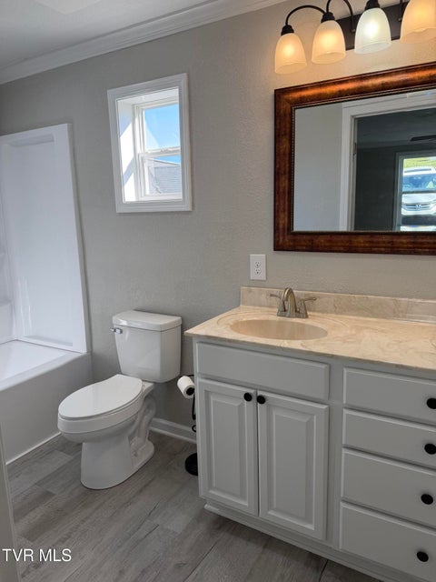 Photo #38: 1000 Grindstaff Avenue