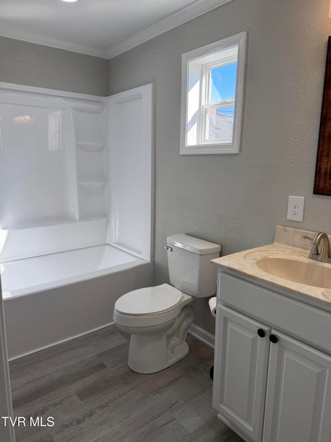 Photo #37: 1000 Grindstaff Avenue