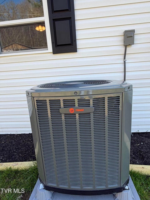 Photo #41: 1000 Grindstaff Avenue