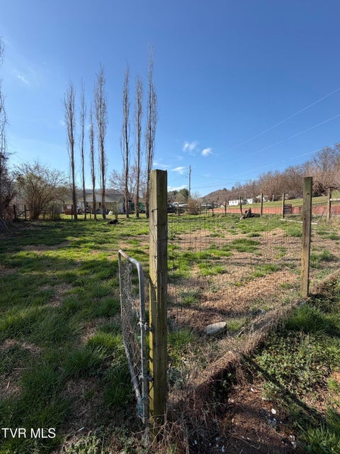 Photo #10: 1000 Grindstaff Avenue