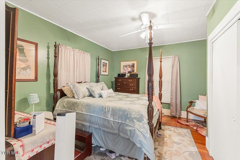 Photo #24: 752 Main Avenue