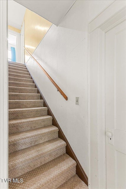 Photo #27: 752 Main Avenue