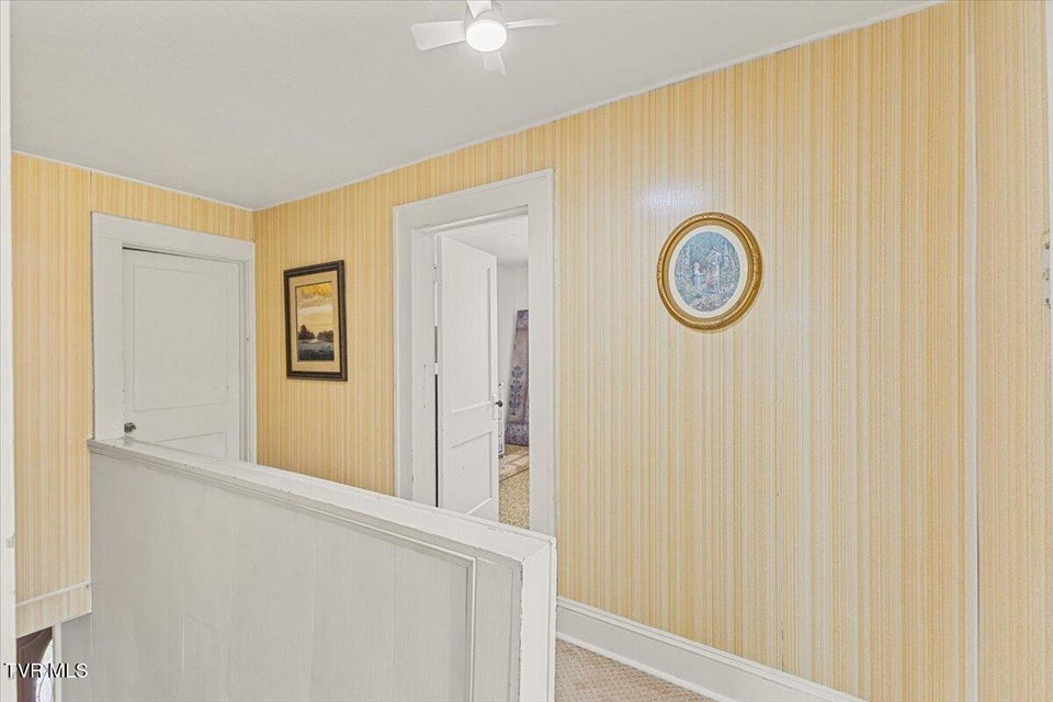 Photo #28: 752 Main Avenue