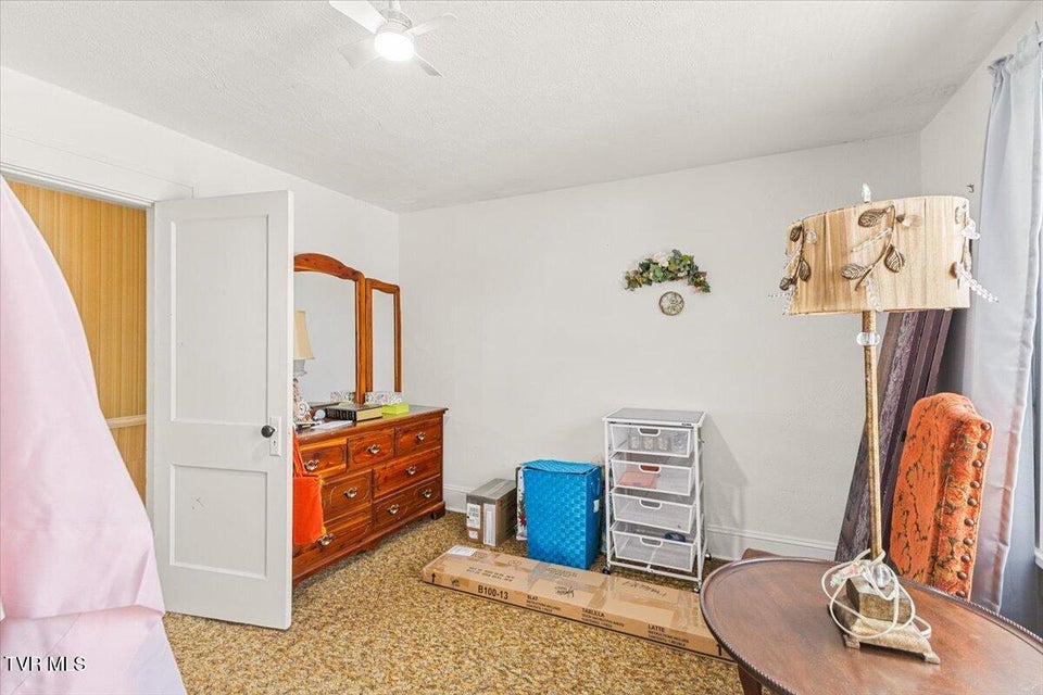 Photo #32: 752 Main Avenue