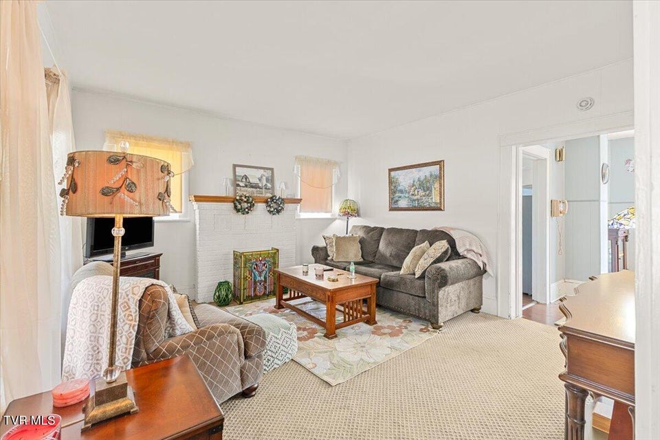 Photo #21: 752 Main Avenue