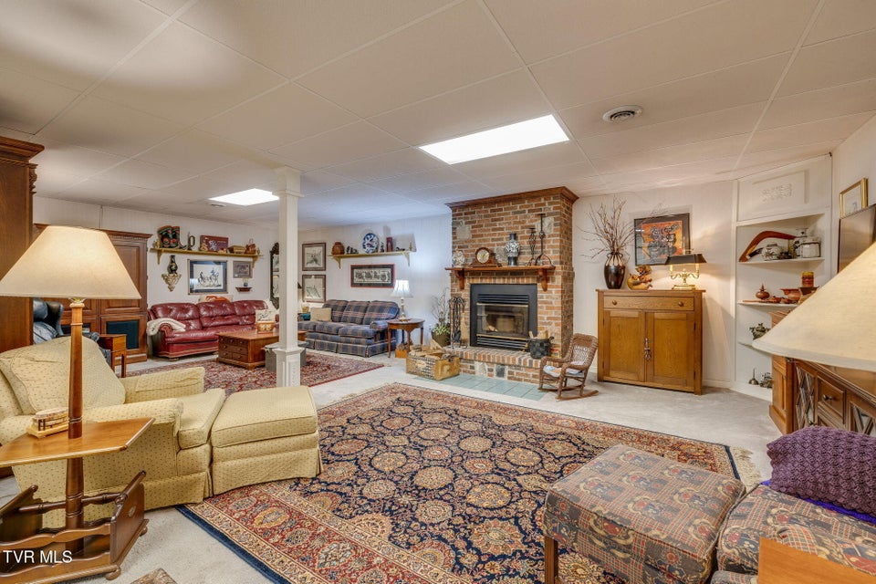 Photo #33: 455 Brian Circle