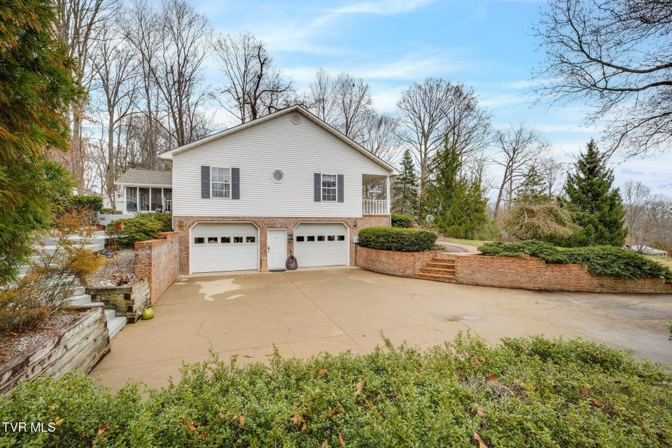 Photo #42: 455 Brian Circle