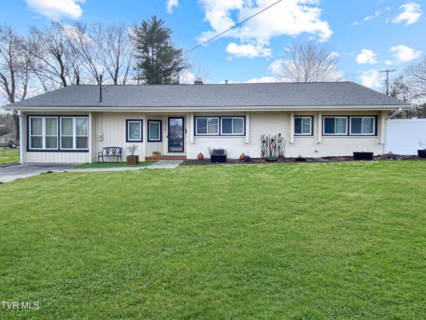 Photo #2: 2315 Larkspur Drive