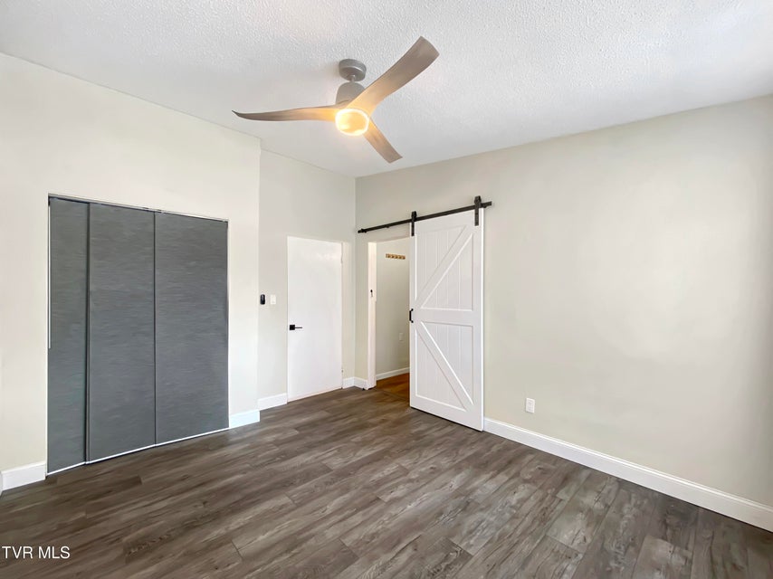 Photo #10: 2315 Larkspur Drive