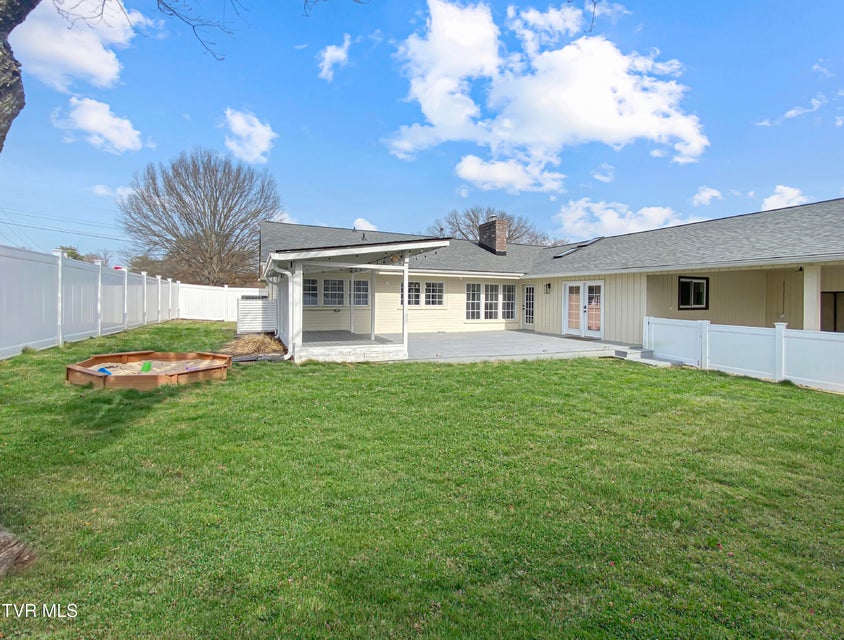 Photo #23: 2315 Larkspur Drive