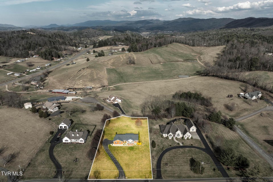 Photo #7: 1782 Harbin Hill Road