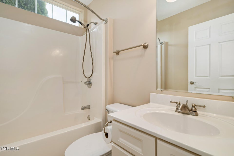 Photo #32: 1782 Harbin Hill Road