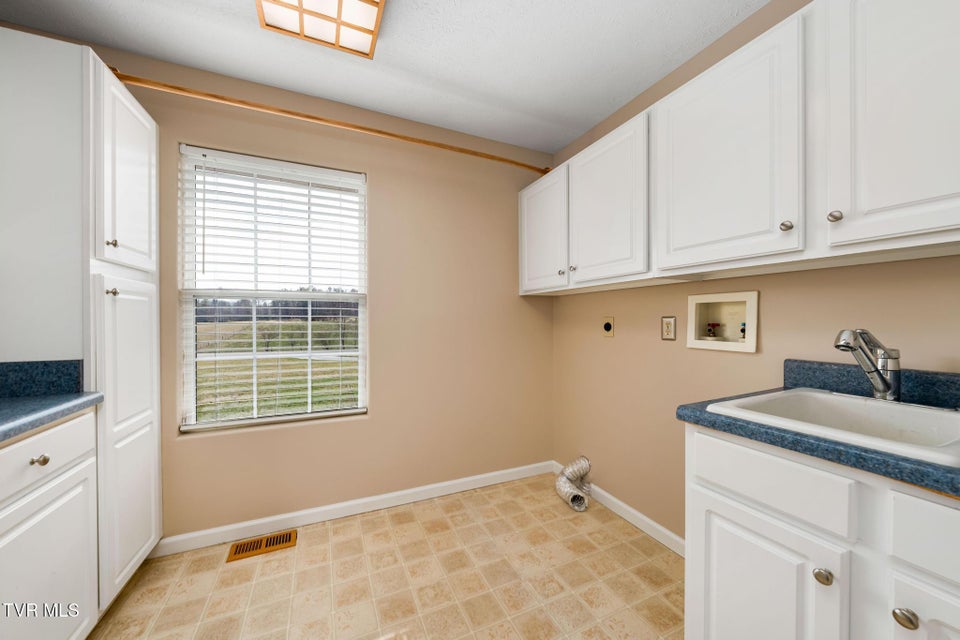 Photo #28: 1782 Harbin Hill Road