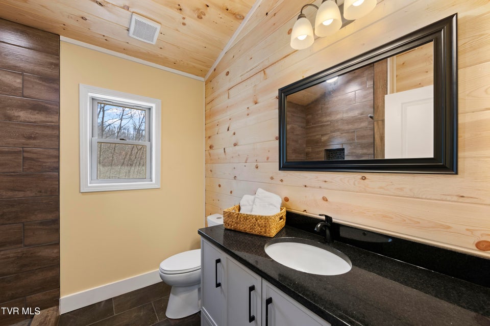 Photo #26: 954 Glasgow Street