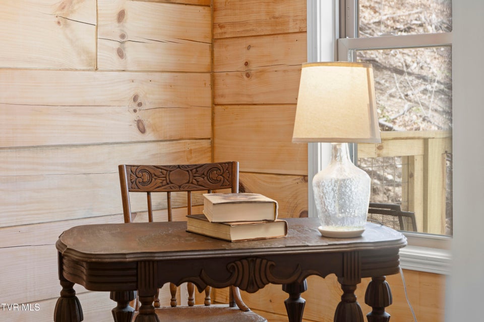 Photo #37: 954 Glasgow Street