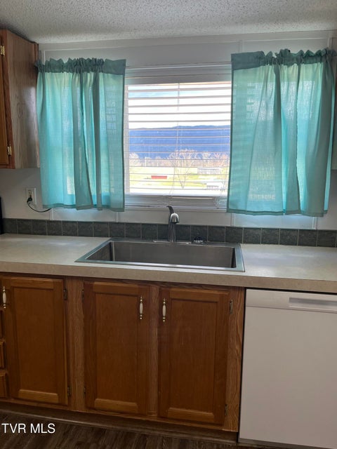 Photo #39: 675 Shakerag Road