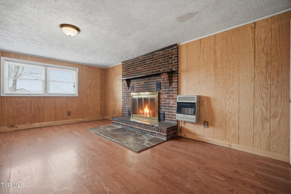 Photo #24: 24116 Quintana Street