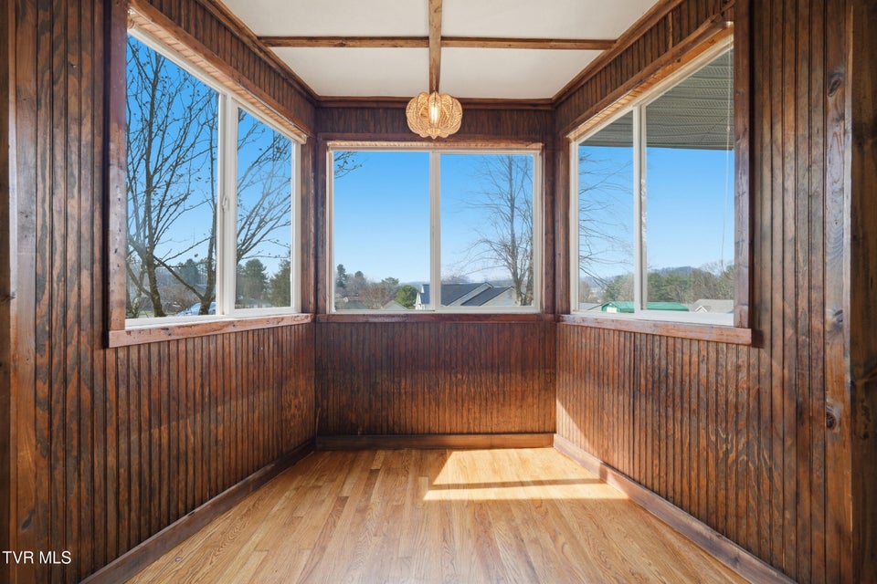 Photo #12: 24116 Quintana Street