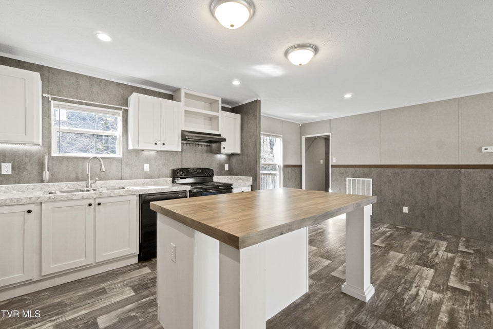 Photo #11: 1320 Sugar Bowl Road