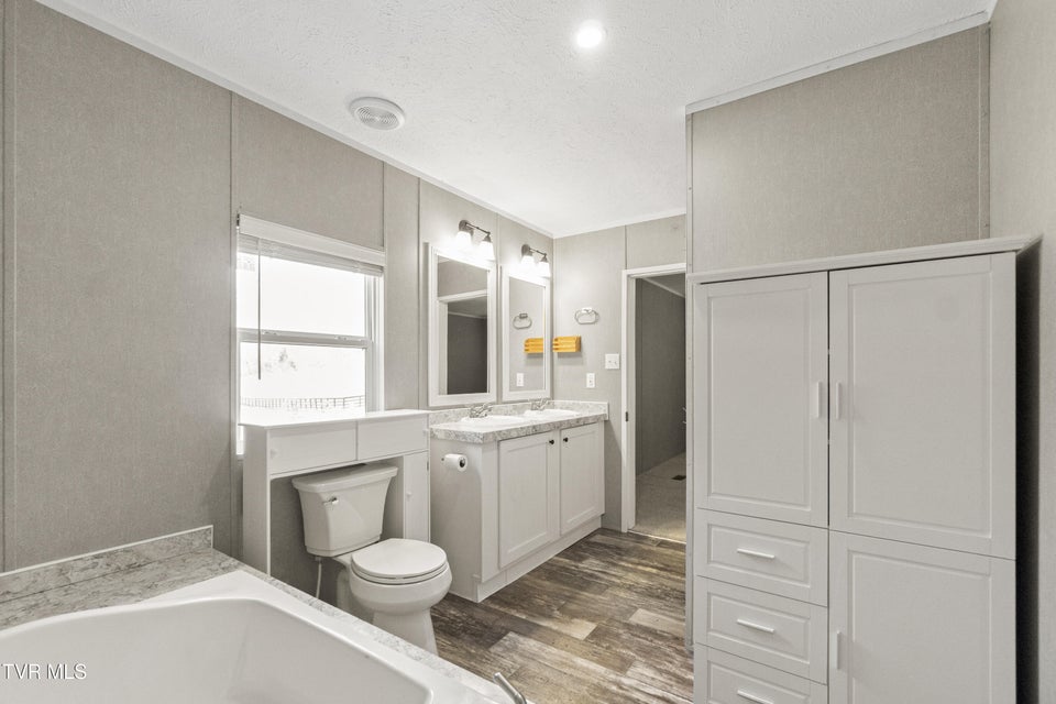 Photo #21: 1320 Sugar Bowl Road