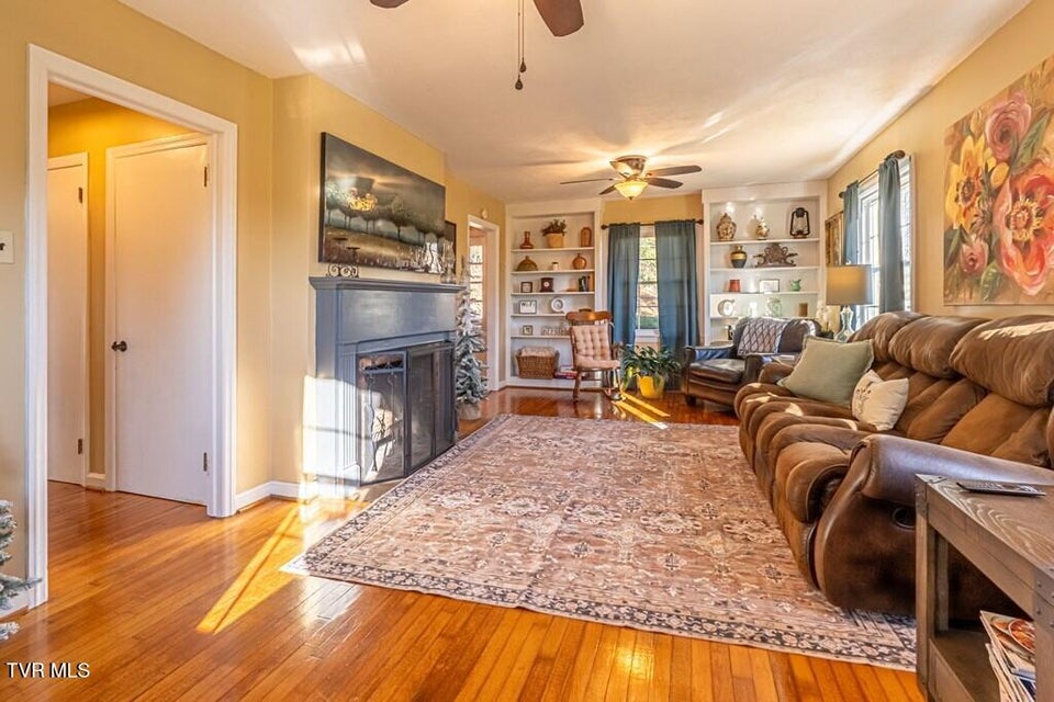 Photo #21: 12104 Linden Street