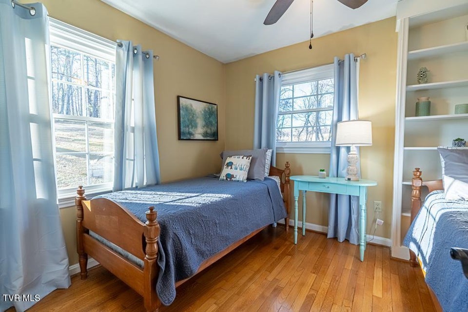 Photo #27: 12104 Linden Street