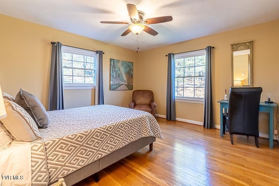 Photo #29: 12104 Linden Street