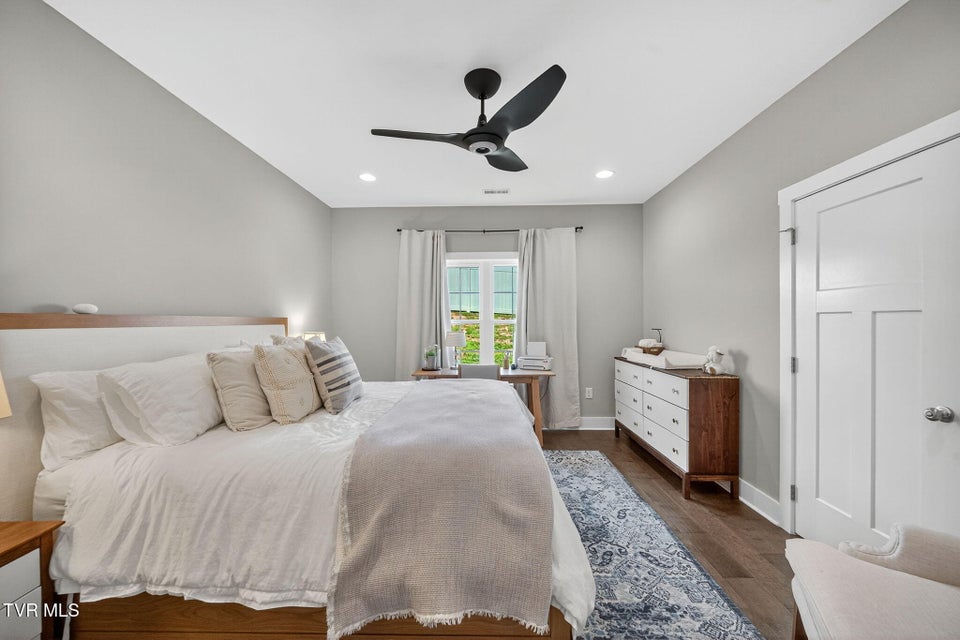 Photo #21: 118 Gunners Way