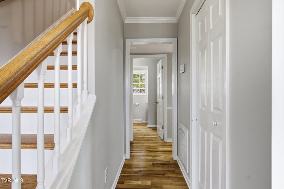 Photo #9: 1270 Crestview Drive