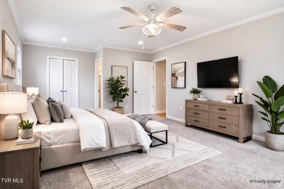 Photo #7: 1270 Crestview Drive