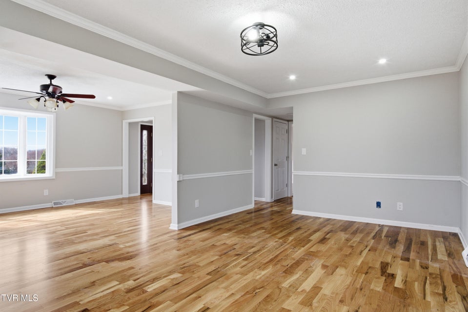 Photo #17: 1270 Crestview Drive