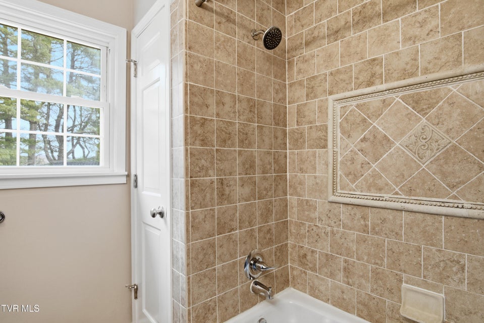 Photo #36: 1270 Crestview Drive