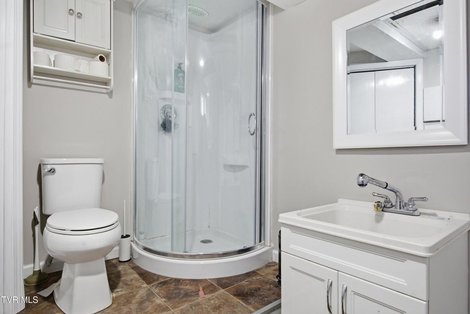 Photo #58: 1270 Crestview Drive