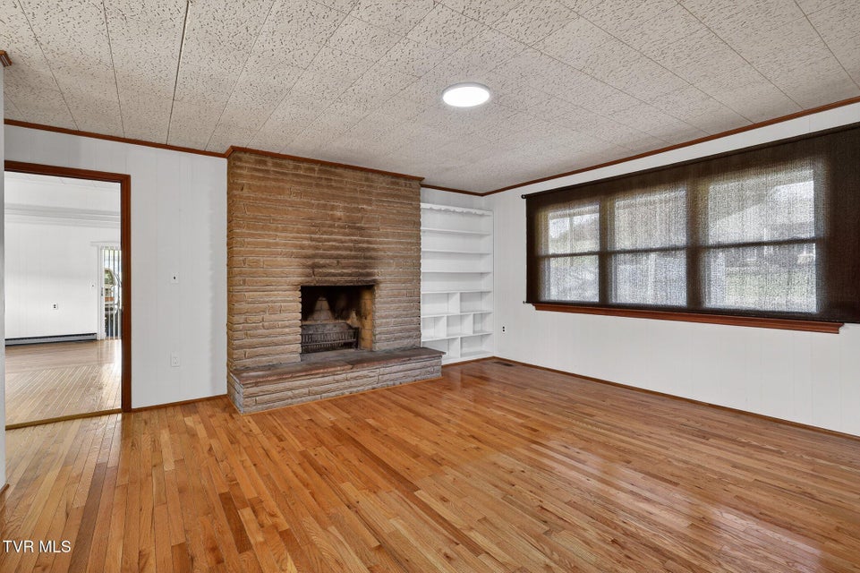 Photo #6: 42 Hurt Avenue