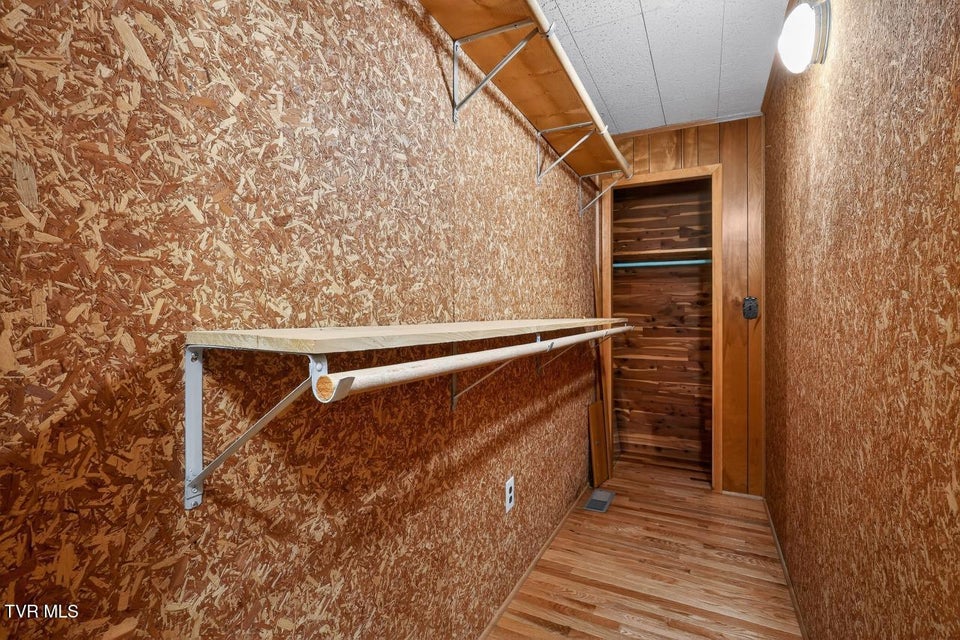 Photo #21: 42 Hurt Avenue