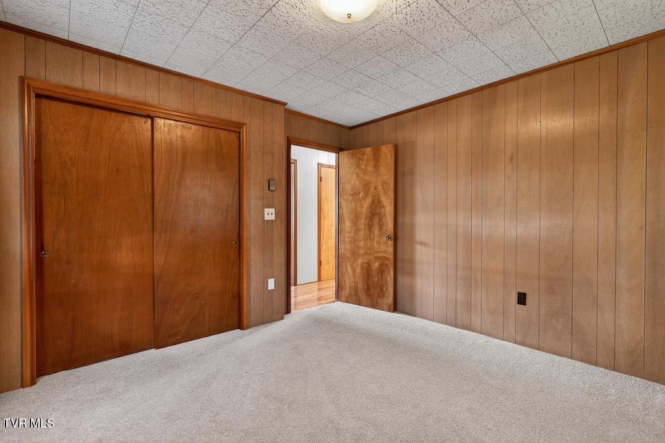 Photo #22: 42 Hurt Avenue