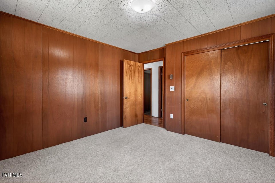 Photo #23: 42 Hurt Avenue