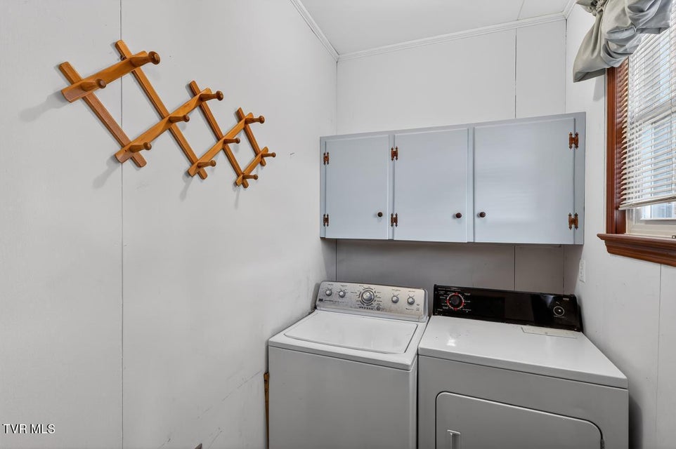 Photo #27: 42 Hurt Avenue