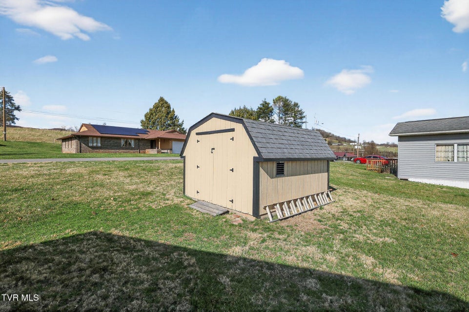 Photo #33: 42 Hurt Avenue