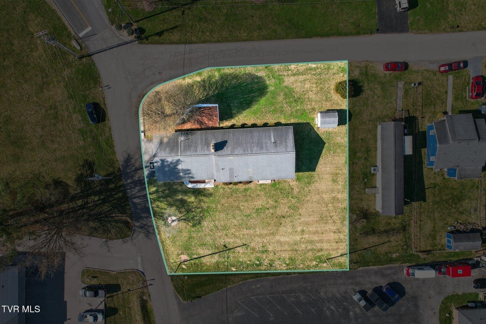 Photo #37: 42 Hurt Avenue