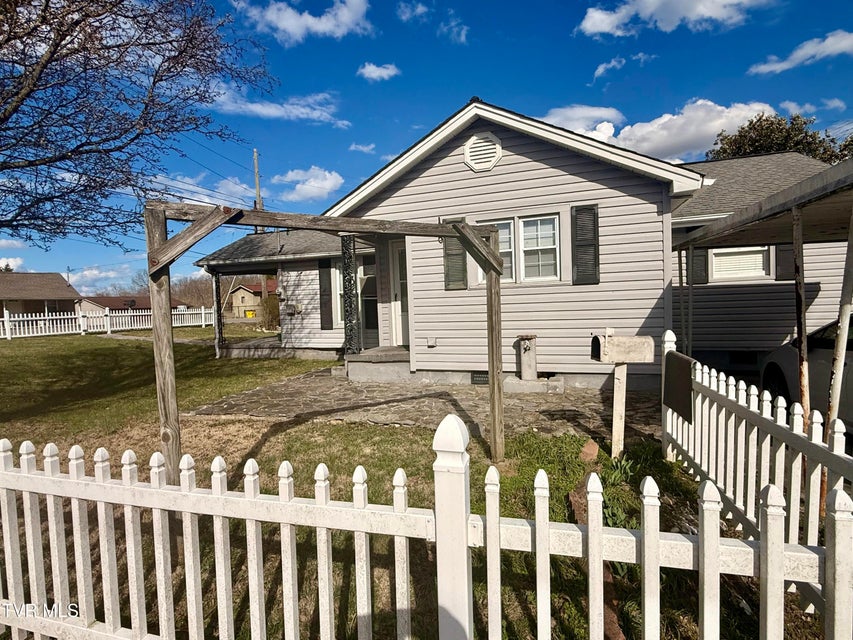 Photo #3: 5821 Orebank Road