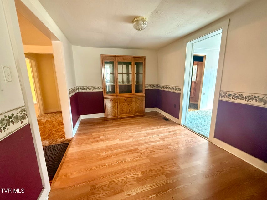 Photo #10: 5821 Orebank Road