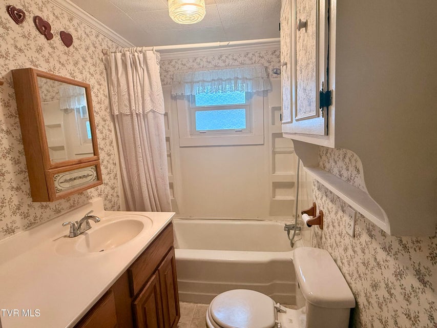 Photo #13: 5821 Orebank Road