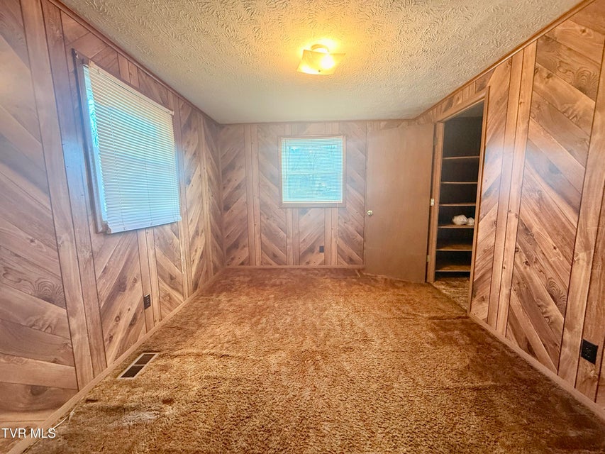 Photo #15: 5821 Orebank Road