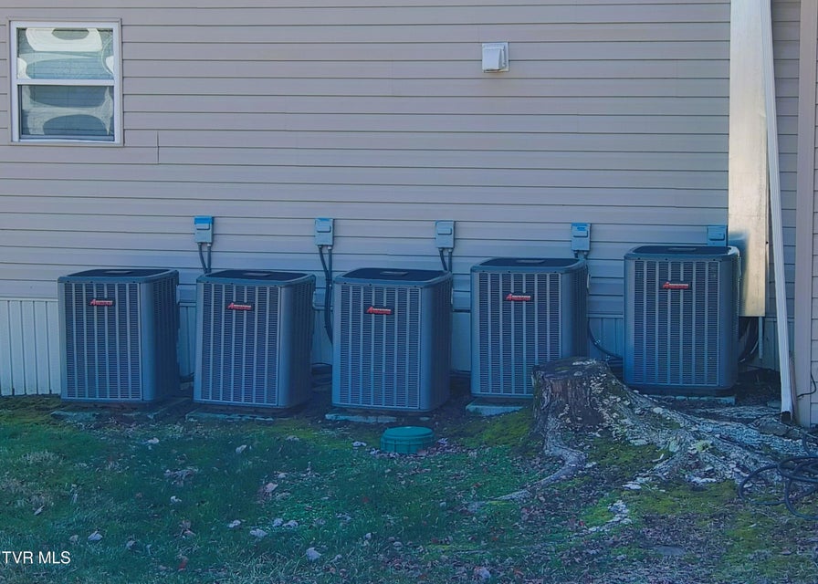 Photo #21: 620 Lovers Lane