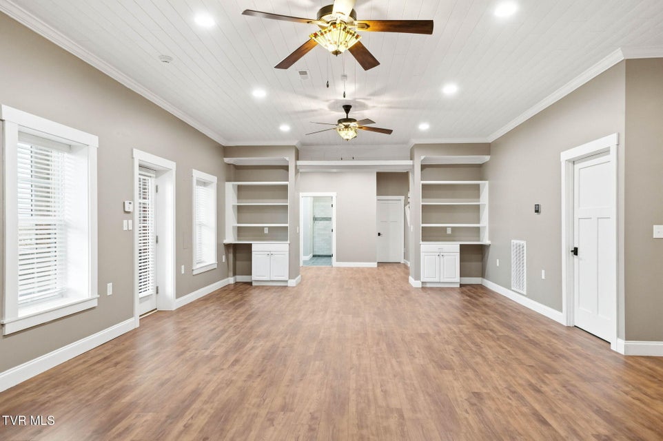 Photo #45: 442 Grovemont Place