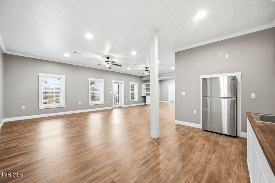 Photo #43: 442 Grovemont Place