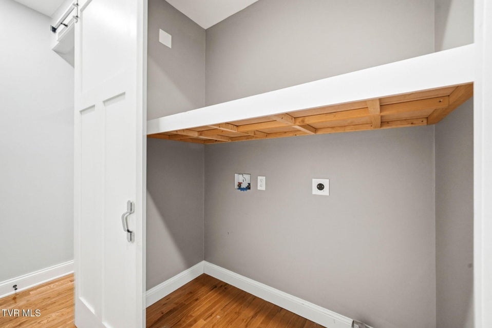 Photo #30: 442 Grovemont Place