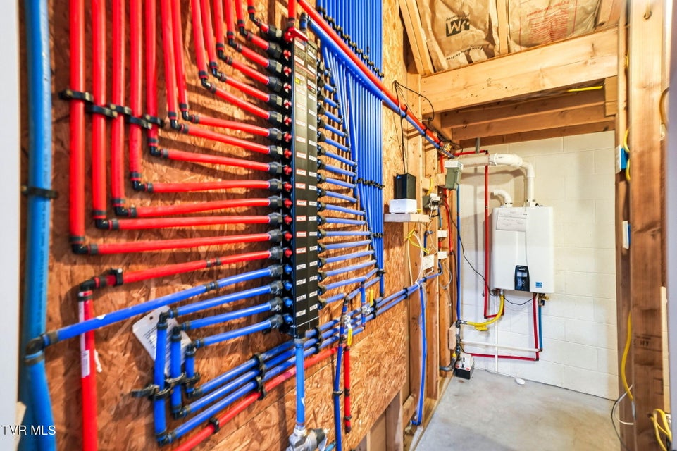 Photo #54: 442 Grovemont Place